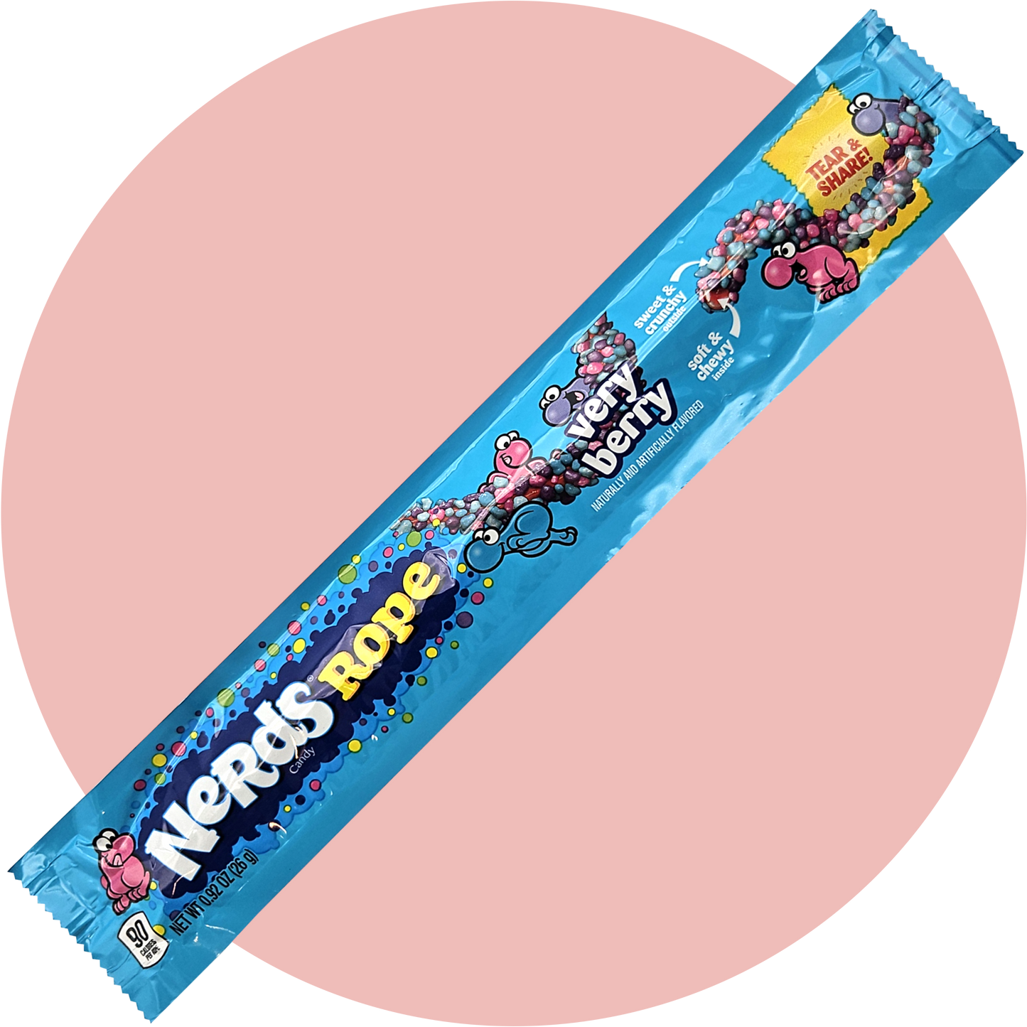 Nerds Rope Very Berry – Kaubonbon-Schnur umhüllt von bunten Nerds in Beerengeschmack in blauer Verpackung